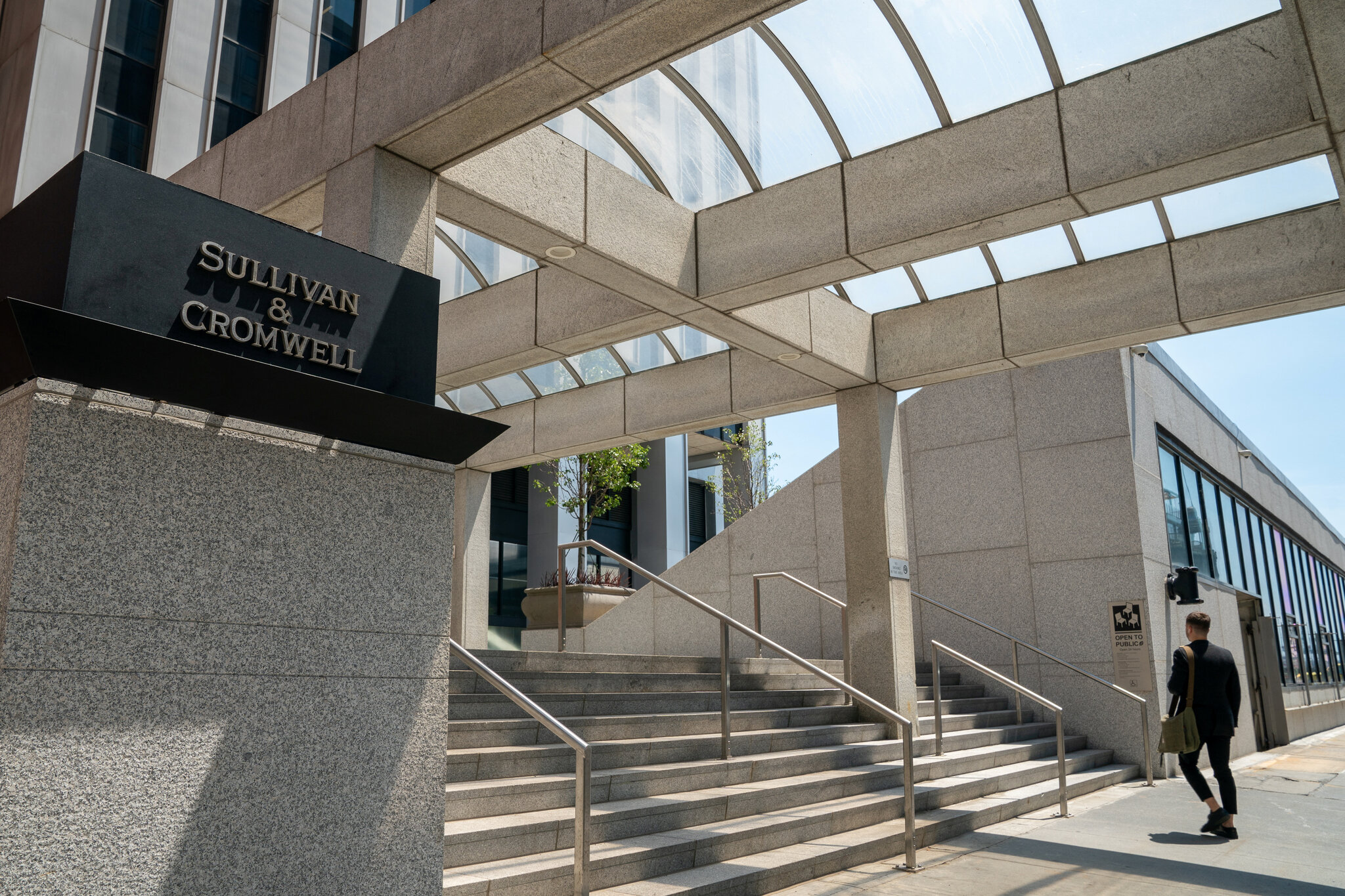 Sullivan and Cromwell LLP